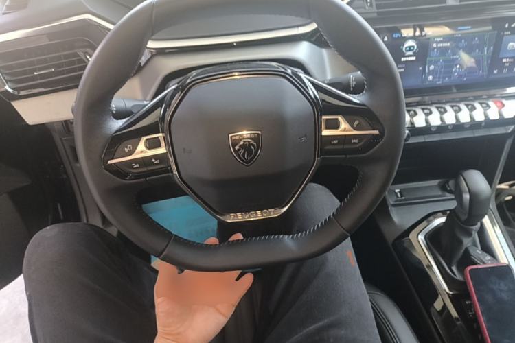 Used Peugeot 408 2022 1.6T Light-Chasing Edition Steering Wheel