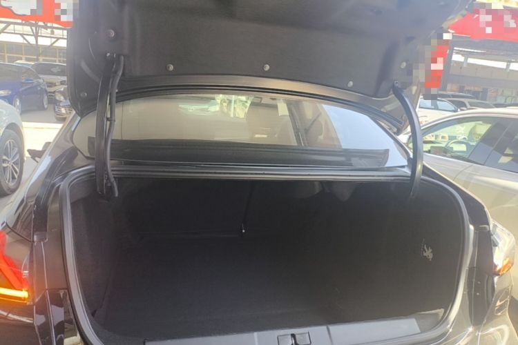 Used Peugeot 408 2022 1.6T Light-Chasing Edition Trunk