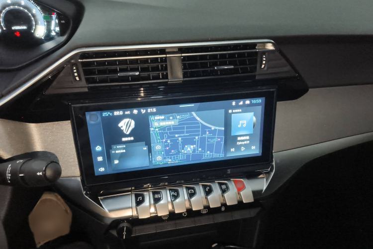 Used Peugeot 408 2022 1.6T Light-Chasing Edition Audio And AC Panel
