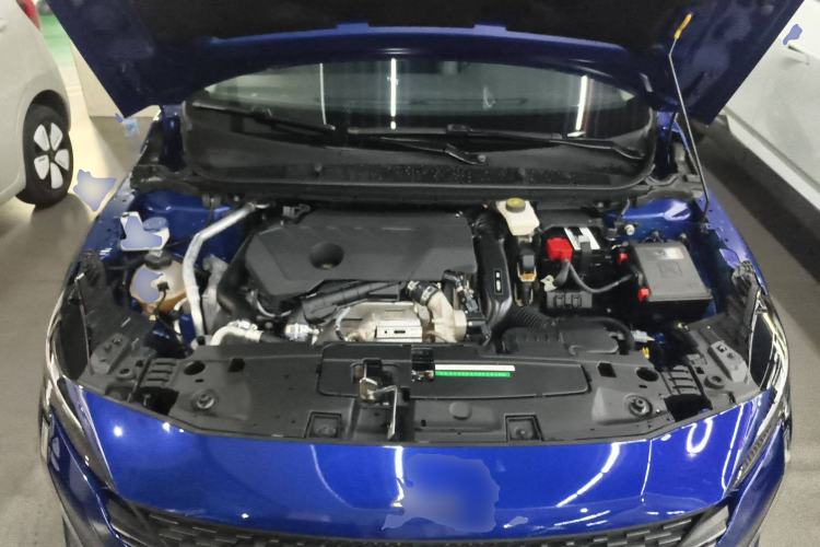 Used Peugeot 408 2022 1.6T Light-Chasing Edition Engine Bay
