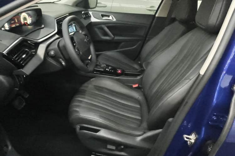 Used Peugeot 408 2022 1.6T Light-Chasing Edition Left Front Seat