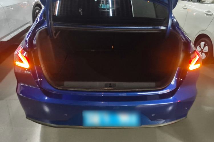 Used Peugeot 408 2022 1.6T Light-Chasing Edition Trunk