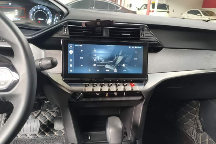 Used Peugeot 408 2022 1.6T Light-Chasing Edition Audio And AC Panel