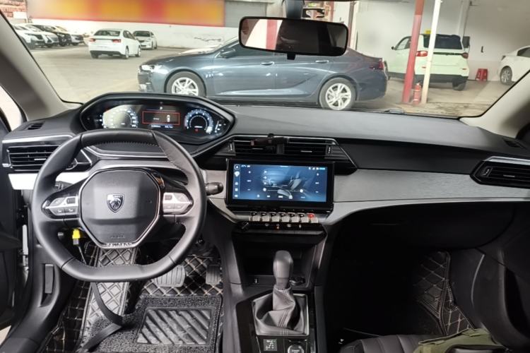 Used Peugeot 408 2022 1.6T Light-Chasing Edition Center Console