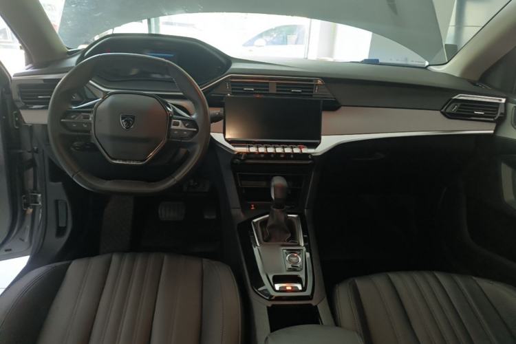 Used Peugeot 408 2022 1.6T Light-Chasing Edition Center Console
