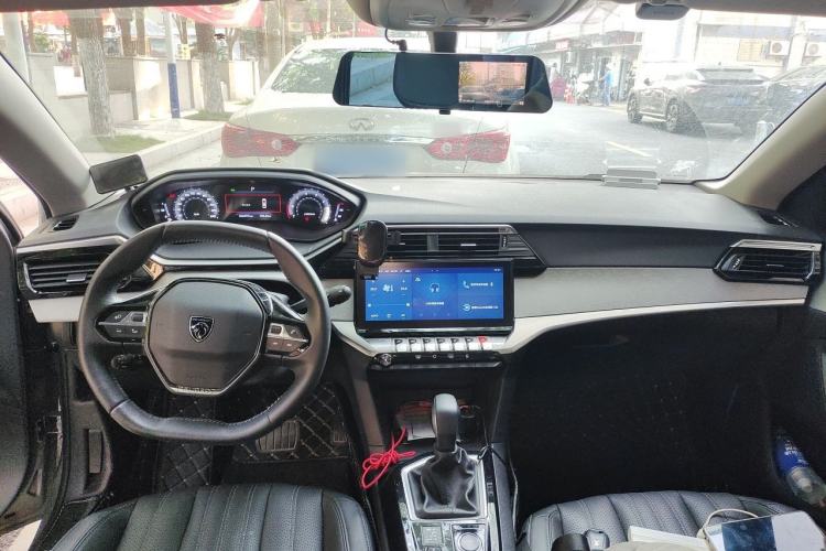 Used Peugeot 408 2022 1.6T Ambition Edition Center Console
