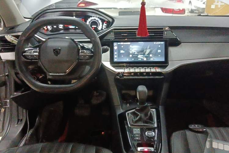 Used Peugeot 408 2022 1.6T Light-Chasing Edition Center Console