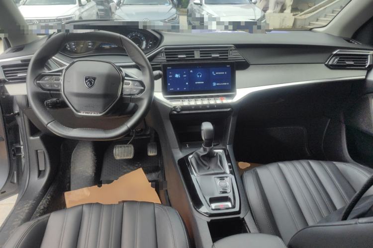 Used Peugeot 408 2022 1.6T Ambition Edition Center Console