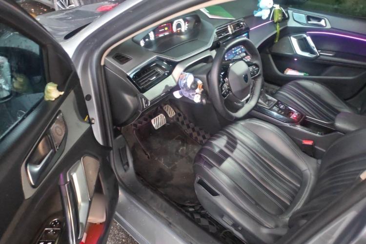 Used Peugeot 408 2022 1.6T Light-Chasing Edition Driver Seat