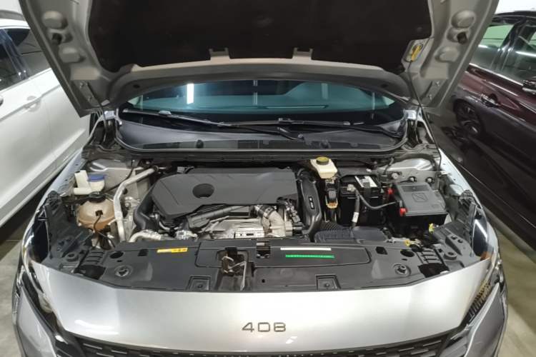 Used Peugeot 408 2022 1.6T Light-Chasing Edition Engine Bay