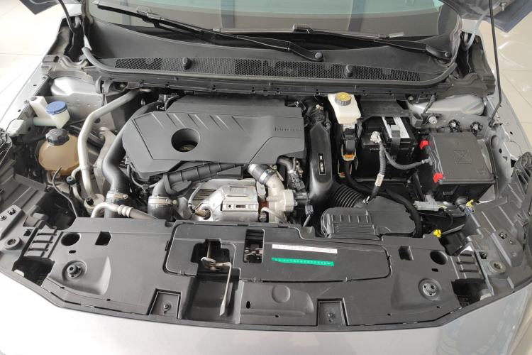 Used Peugeot 408 2022 1.6T Light-Chasing Edition Engine Bay
