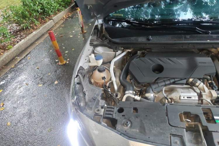Used Peugeot 408 2022 1.6T Light-Chasing Edition Engine Bay Right