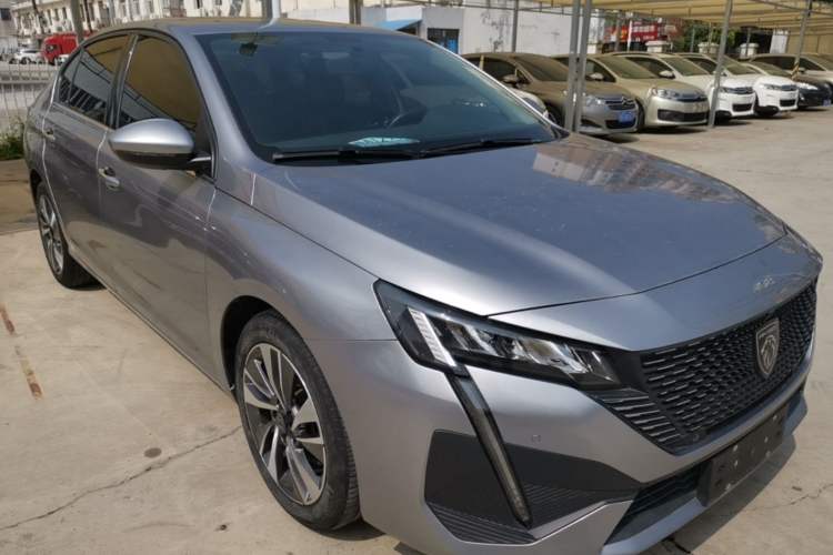Used Peugeot 408 2022 1.6T Light-Chasing Edition Front Right 45 Deg