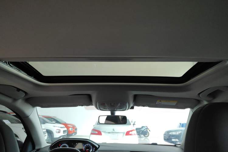 Used Peugeot 408 2022 1.6T Light-Chasing Edition Headliner