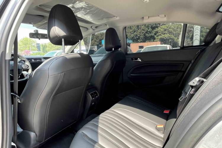 Used Peugeot 408 2022 1.6T Light-Chasing Edition Interior 2
