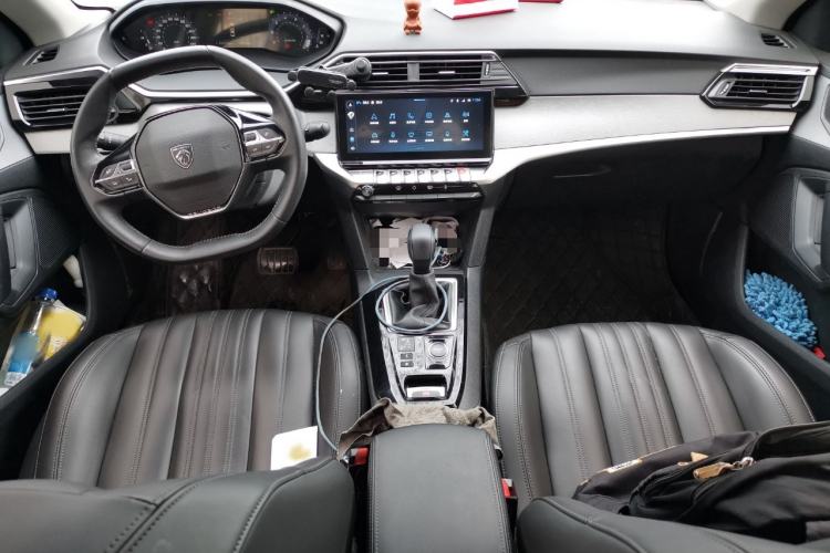 Used Peugeot 408 2022 1.6T Light-Chasing Edition Interior 2