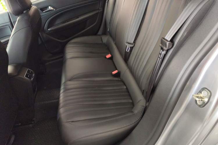 Used Peugeot 408 2022 1.6T Light-Chasing Edition Interior 4