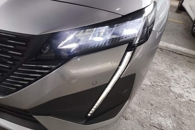 Used Peugeot 408 2022 1.6T Light-Chasing Edition Left Front Headlight