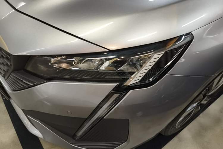 Used Peugeot 408 2022 1.6T Light-Chasing Edition Left Front Headlight
