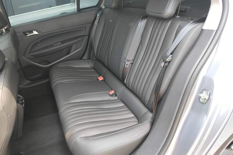 Used Peugeot 408 2022 1.6T Light-Chasing Edition Left Rear Seat