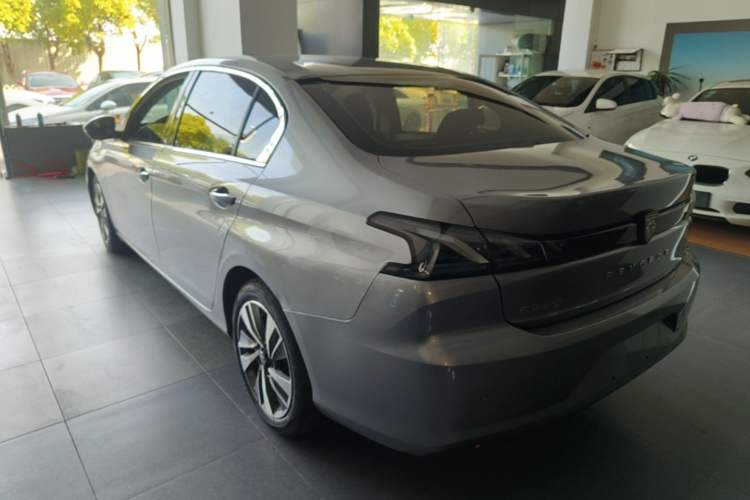 Used Peugeot 408 2022 1.6T Light-Chasing Edition Rear Left 45 Deg