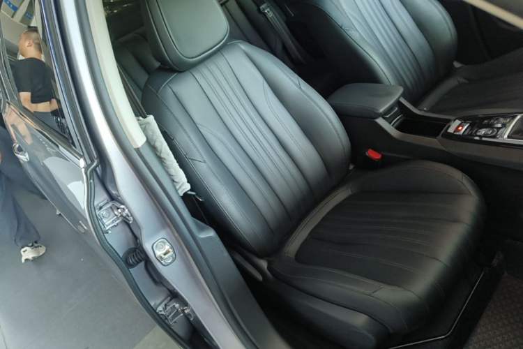 Used Peugeot 408 2022 1.6T Light-Chasing Edition Right Front Seat