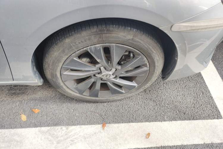 Used Peugeot 408 2022 1.6T Ambition Edition Right Front Wheel Hub