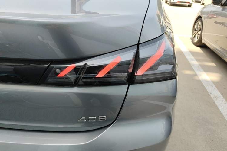 Used Peugeot 408 2022 1.6T Light-Chasing Edition Right Rear Taillight