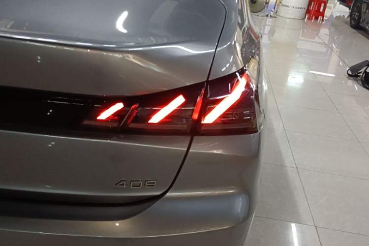 Used Peugeot 408 2022 1.6T Light-Chasing Edition Right Rear Taillight