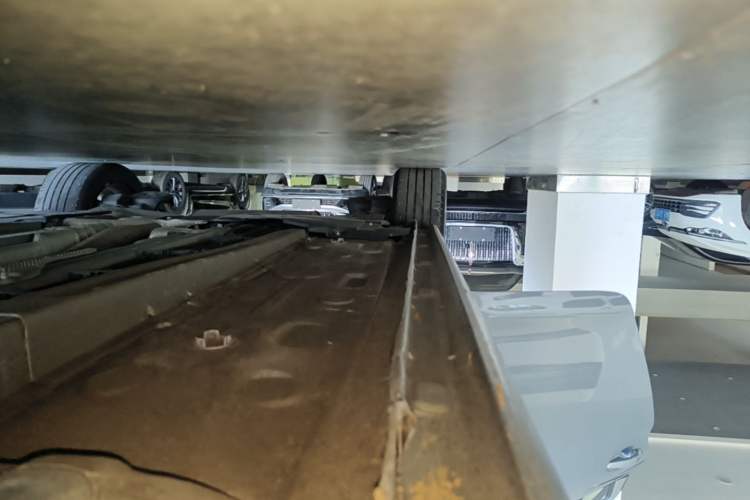 Used Peugeot 408 2022 1.6T Light-Chasing Edition Right Side Sill
