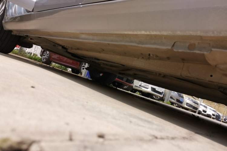 Used Peugeot 408 2022 1.6T Light-Chasing Edition Right Side Sill