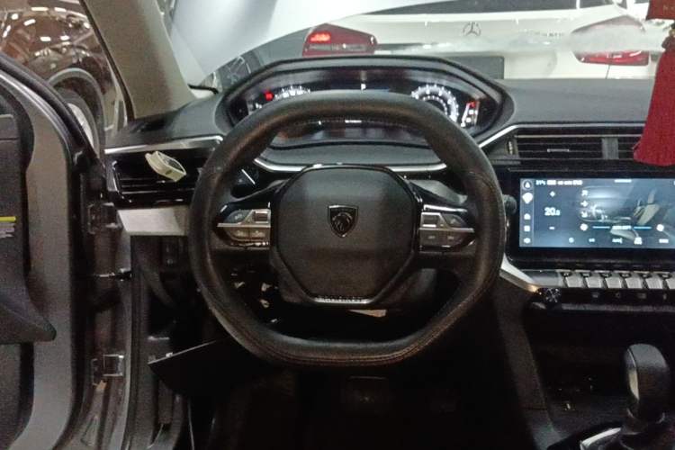 Used Peugeot 408 2022 1.6T Light-Chasing Edition Steering Wheel