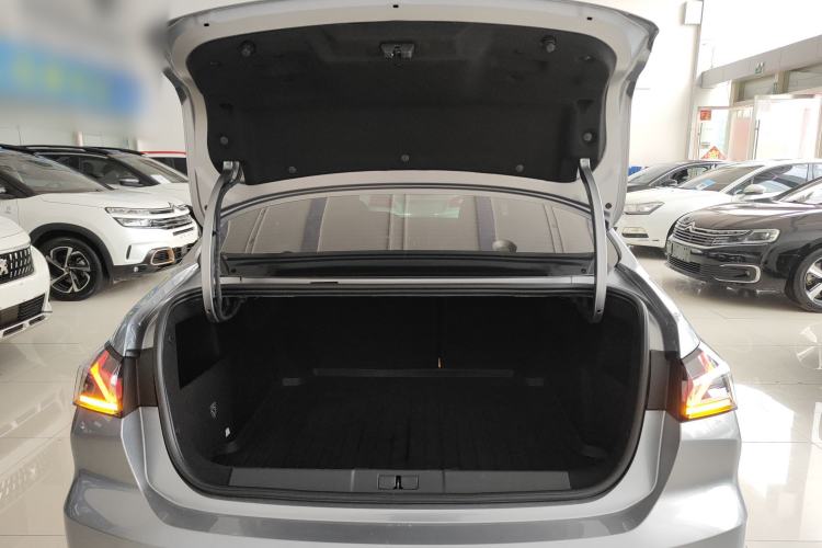 Used Peugeot 408 2022 1.6T Light-Chasing Edition Trunk
