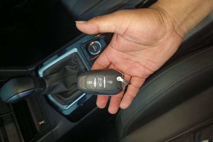 Used Peugeot 408 2022 1.6T Light-Chasing Edition Vehicle Key