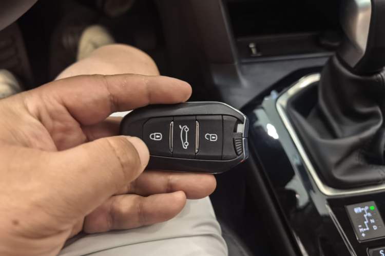 Used Peugeot 408 2022 1.6T Ambition Edition Vehicle Key