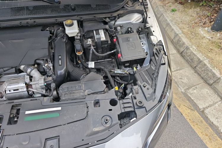 Used Peugeot 408 2022 1.6T Light-Chasing Edition Engine Bay Left