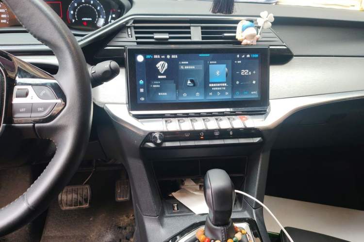 Used Peugeot 408 2022 1.6T Light-Chasing Edition Audio And AC Panel