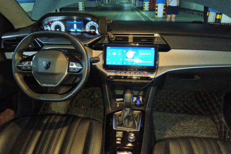 Used Peugeot 408 2022 1.6T Ambition Edition Center Console