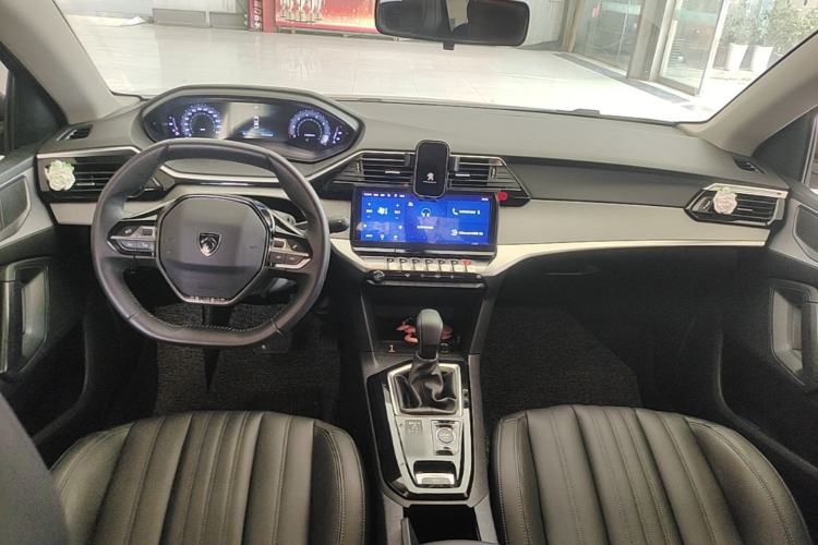 Used Peugeot 408 2022 1.6T Ambition Edition Center Console