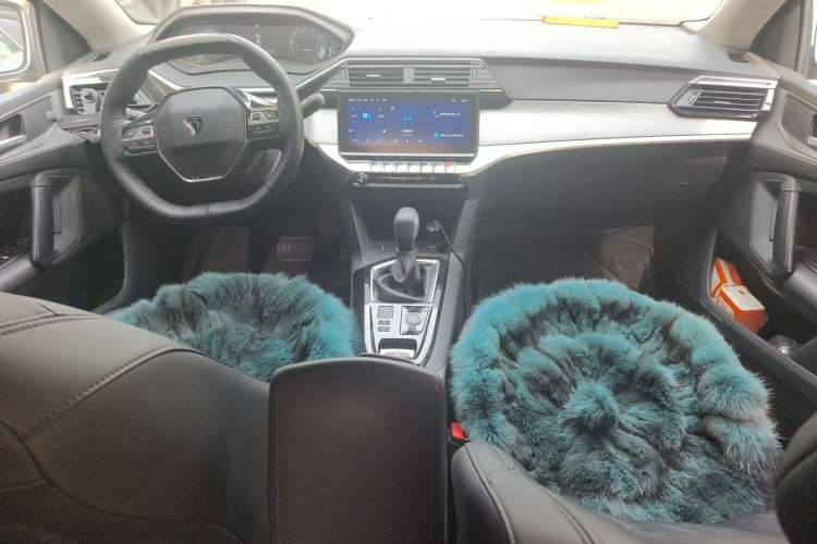 Used Peugeot 408 2022 1.6T Ambition Edition Center Console