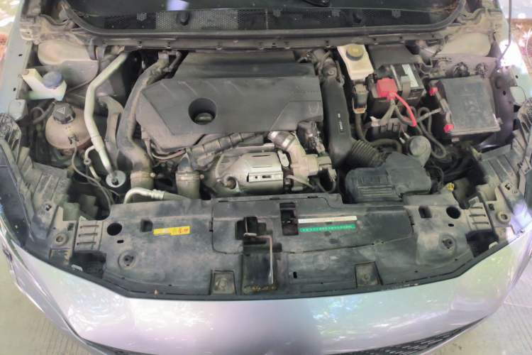 Used Peugeot 408 2022 1.6T Light-Chasing Edition Engine Bay