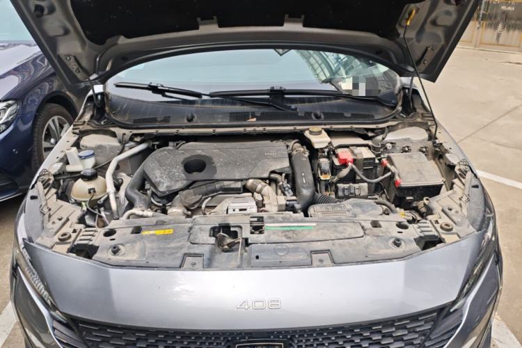 Used Peugeot 408 2022 1.6T Light-Chasing Edition Engine Bay