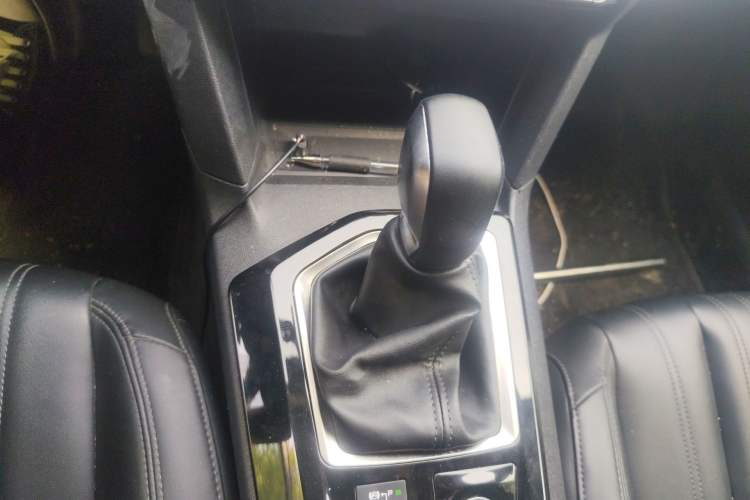 Used Peugeot 408 2022 1.6T Ambition Edition Gear Lever