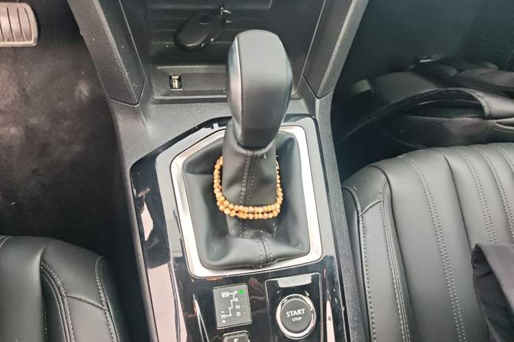 Used Peugeot 408 2022 1.6T Ambition Edition Gear Lever