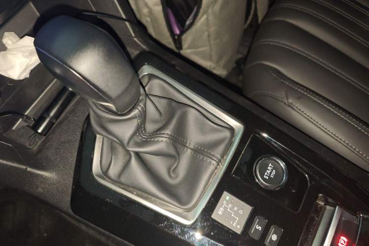 Used Peugeot 408 2022 1.6T Ambition Edition Gear Lever