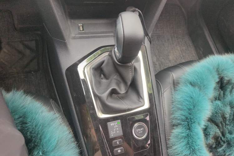 Used Peugeot 408 2022 1.6T Ambition Edition Gear Lever