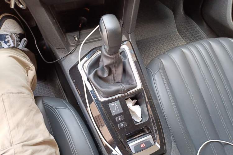 Used Peugeot 408 2022 1.6T Ambition Edition Gear Lever