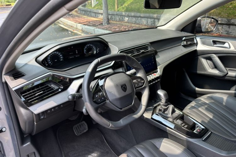 Used Peugeot 408 2022 1.6T Ambition Edition Interior 6