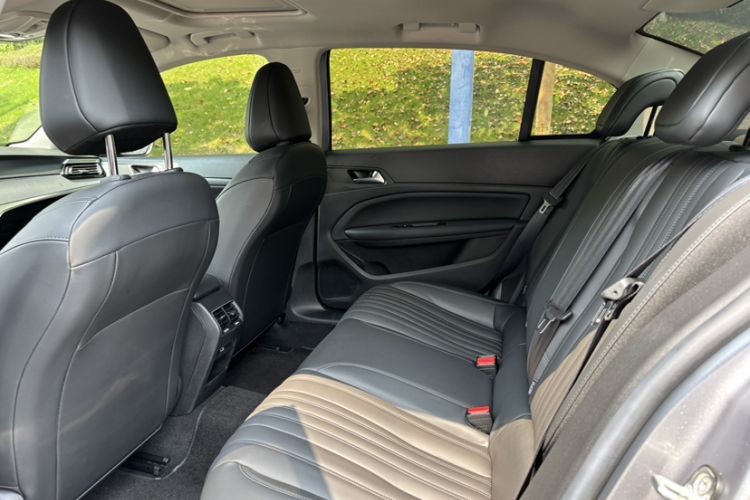 Used Peugeot 408 2022 1.6T Ambition Edition Interior 9