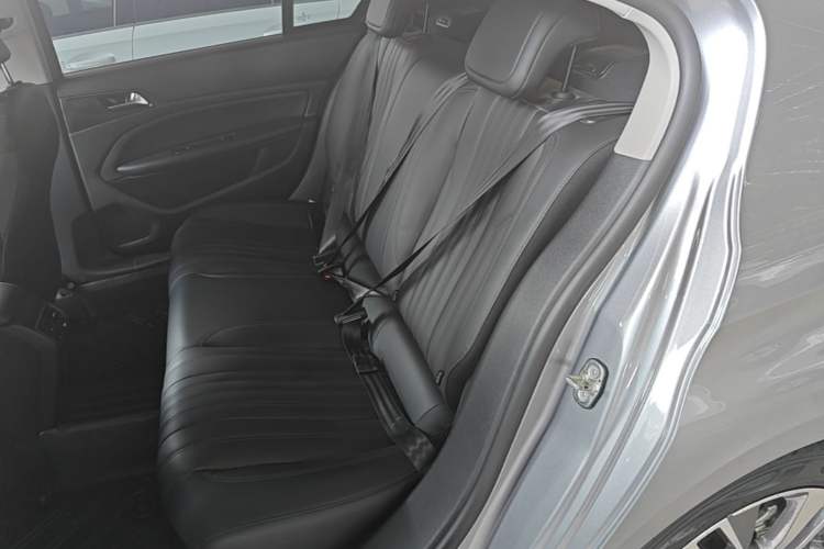 Used Peugeot 408 2022 1.6T Light-Chasing Edition Left Rear Seat